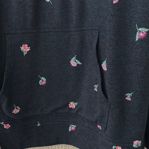 Women’s Croft & Barrow Floral Navy Hoodie Sweatshirt XXL - Picture 3 of 5